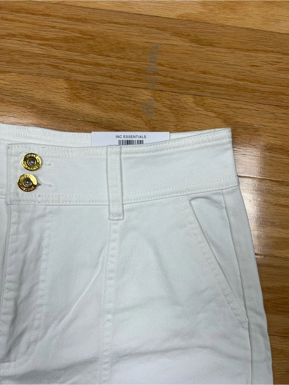 NWT INC International Concepts Bright White High-Rise Trouser Shorts